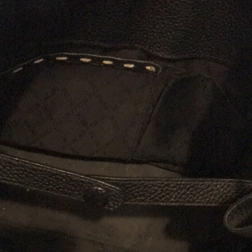 BCBGMAXAZRIA Black Leather Signature Hobo Bag purse silver ring ivory stitched
